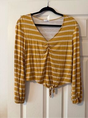 Eyeshadow Mustard & White Striped V-Neck Tie-Hem Long Sleeve Top